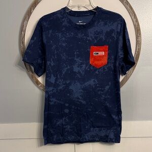 Nike tshirt